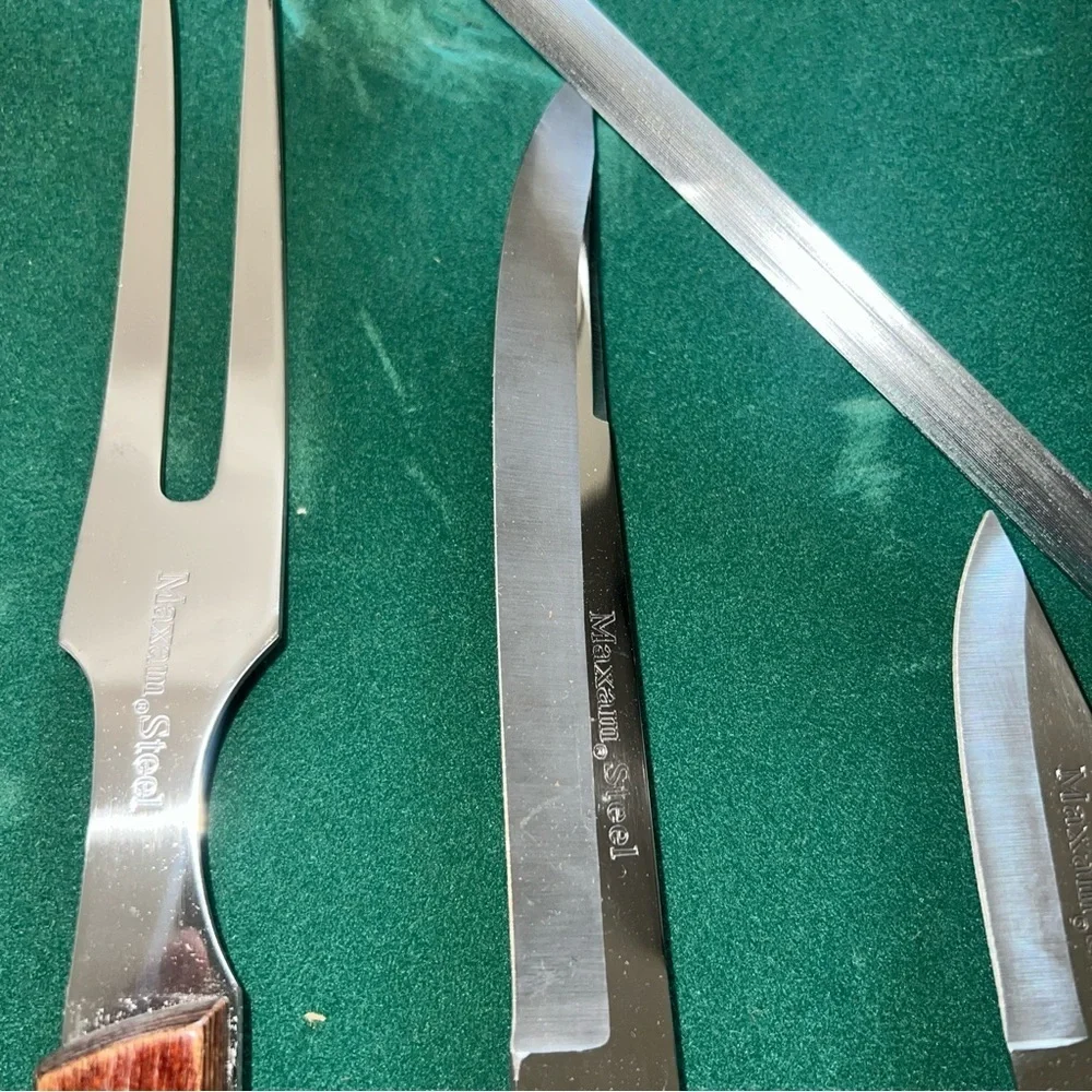 Vintage Set of 5 Wood Handle MAXAM Steel Kitchen Knife Set Plus Bonus Sharpener